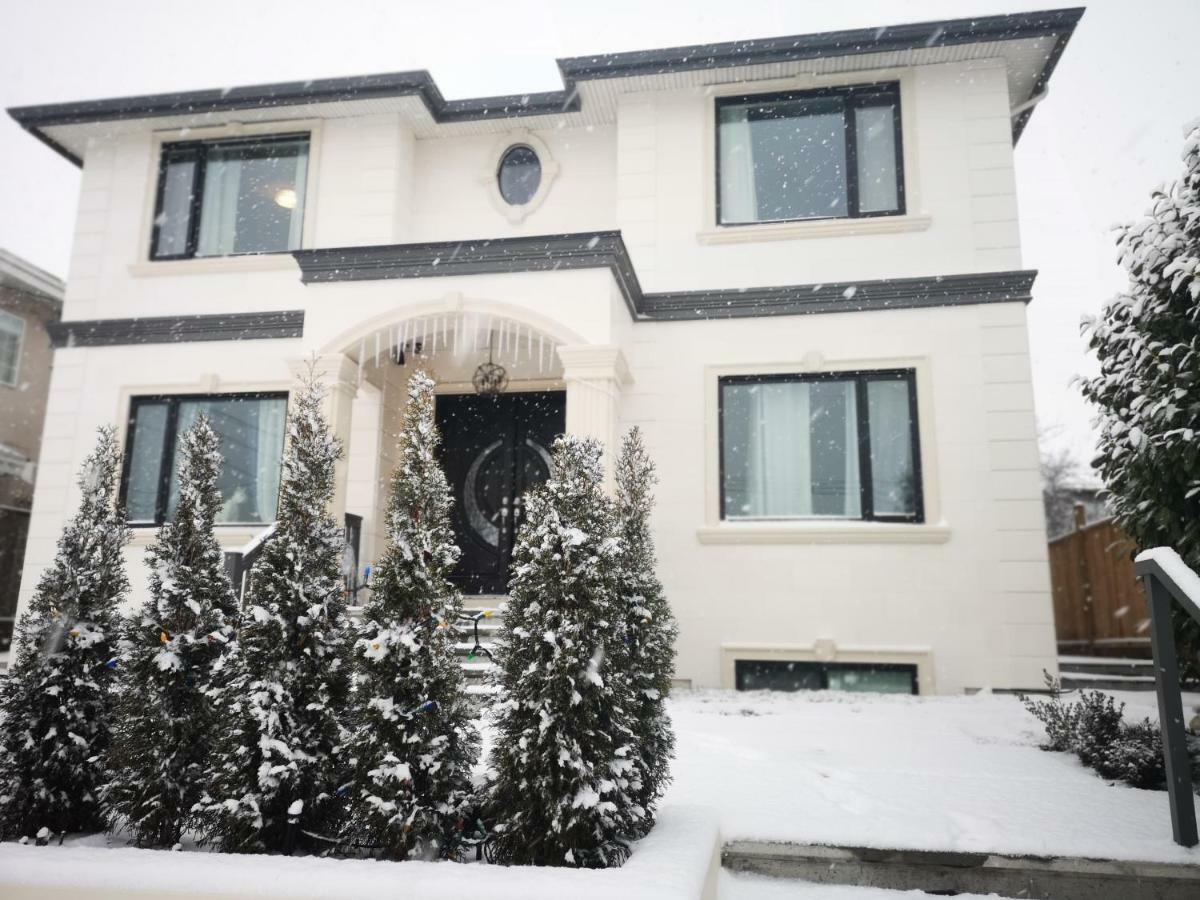 Metropolis Metrotown Area Lovely Place 2 Or 1 Bedrooms